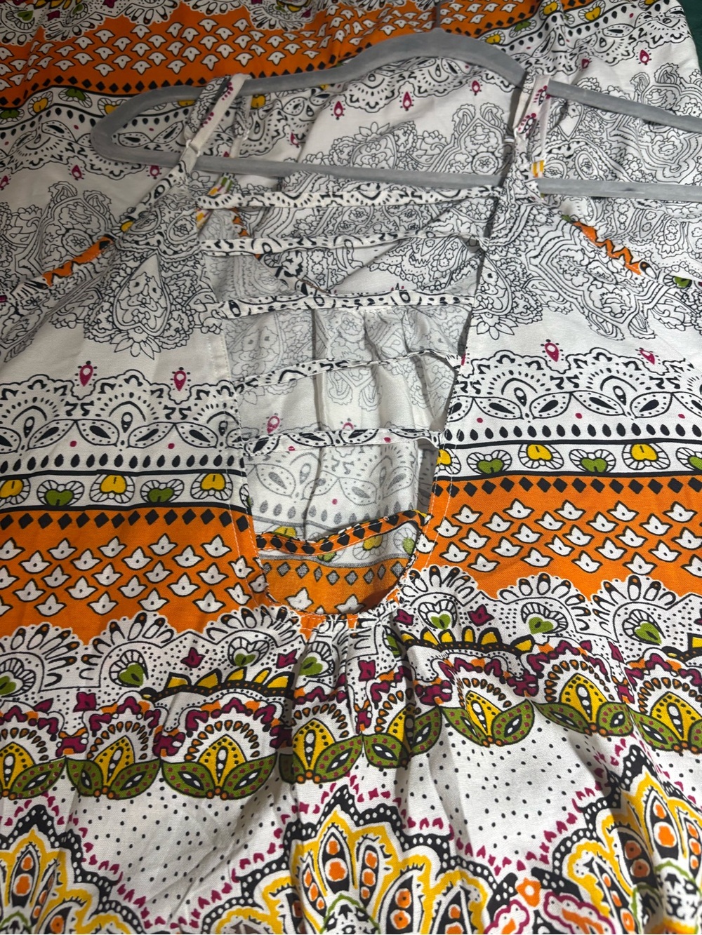 Sleeveless Printed Maxi Dress in Cream and Orange size M NWT - Picture 3 of 12